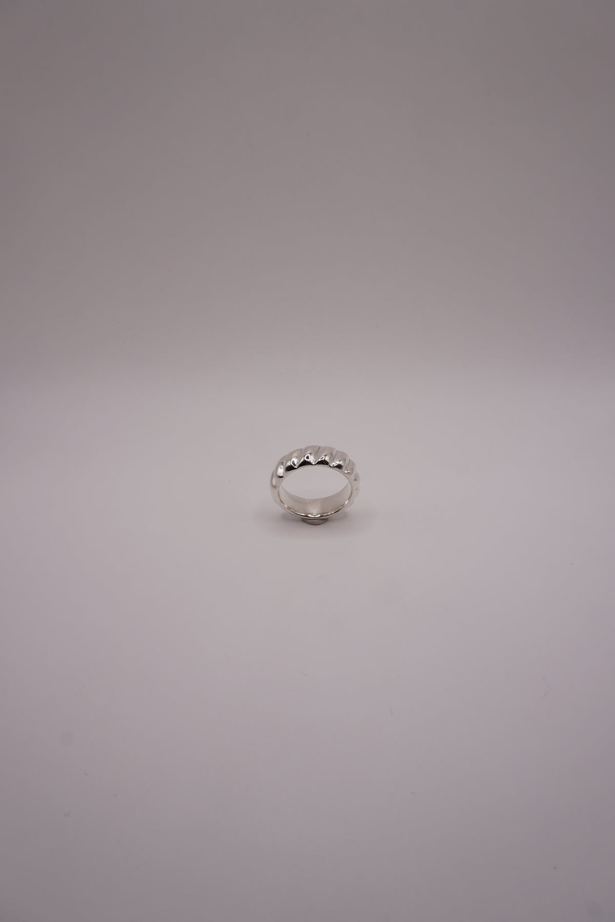 Chunky twisted ring