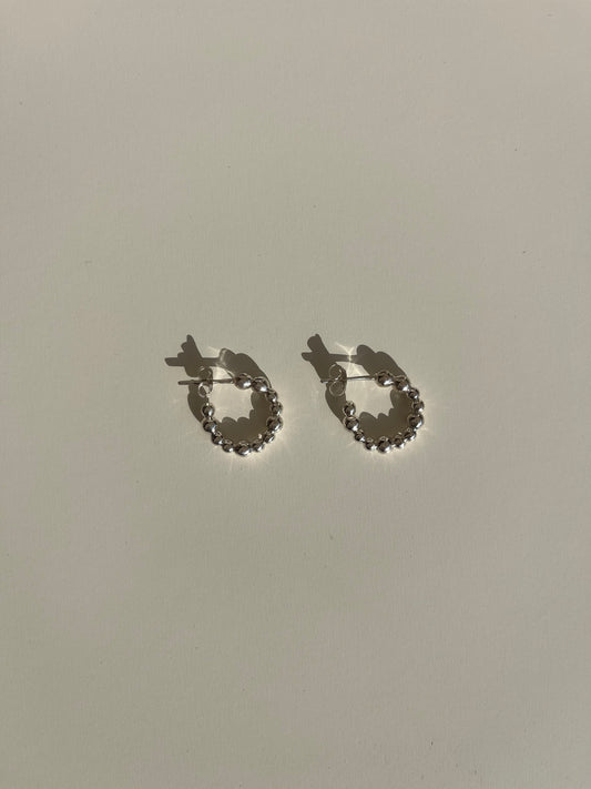 Dot hoop earring